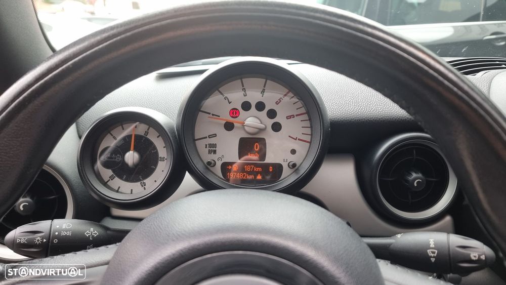 MINI Cabrio Cooper D - 24