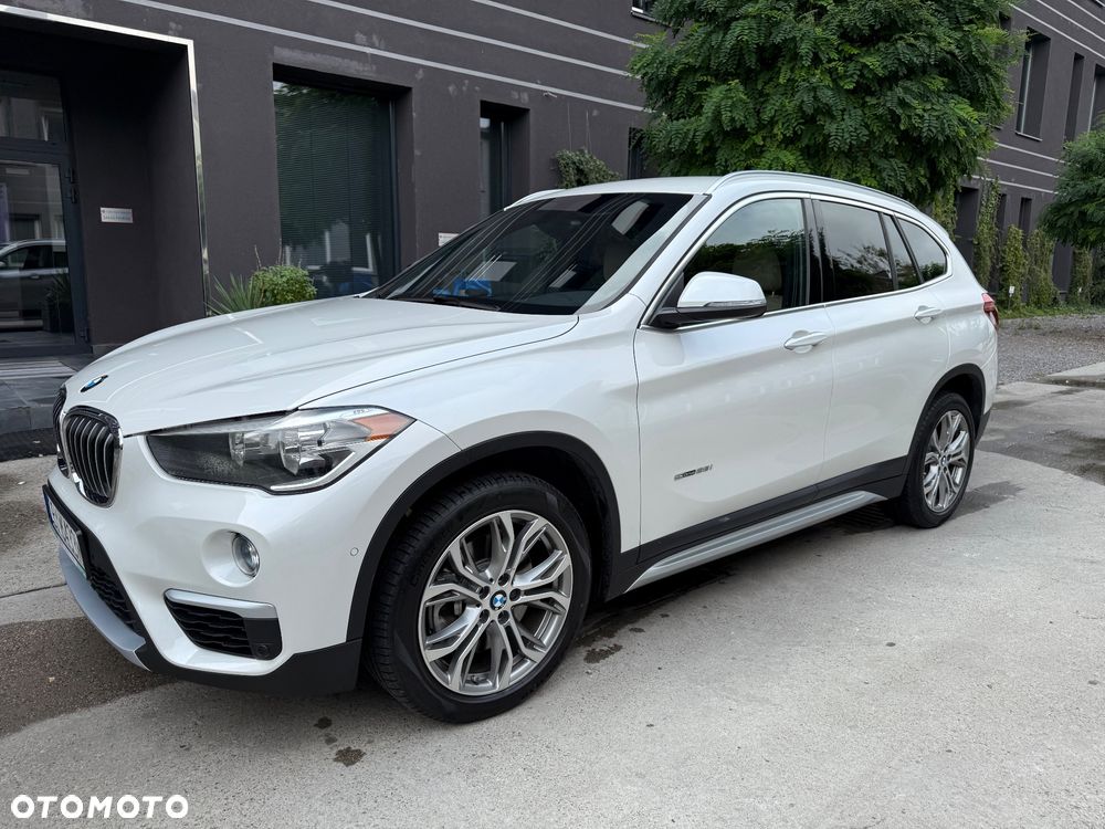 BMW X1 xDrive25i GPF Sport Line - 8