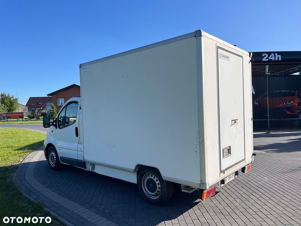 Opel VIVARO CHŁODNIA - 9
