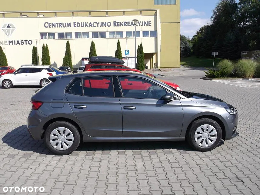 Skoda Fabia 1.0 Selection - 10