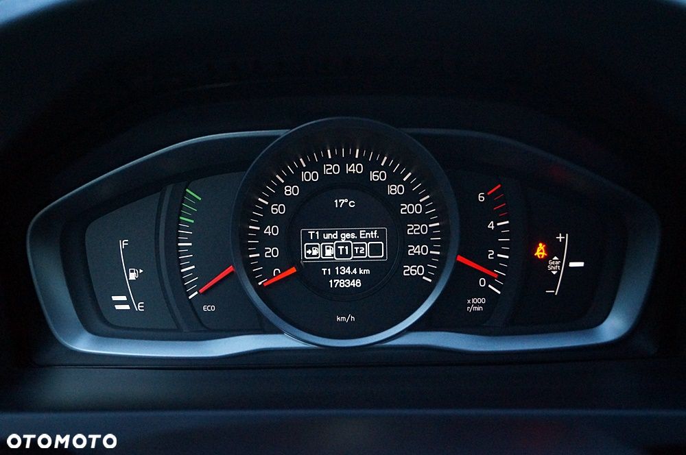 Volvo V60 D4 Edition Pro - 37