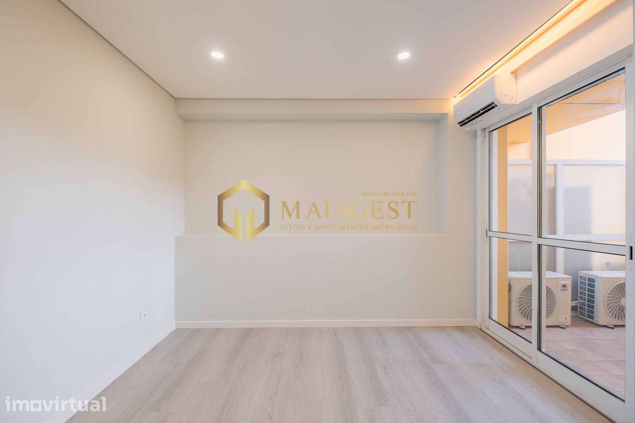 Apartamento T1 com Terraço e Lugar de Garagem em Valongo - Grande imagem: 3/30