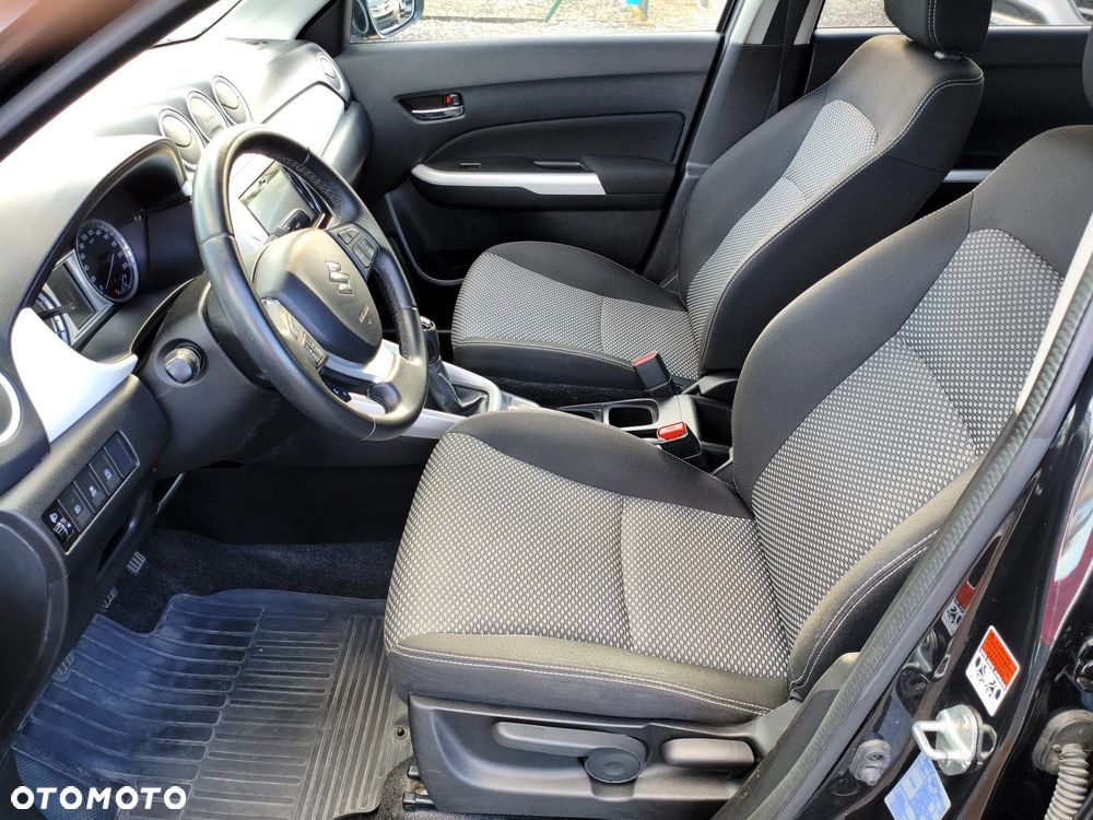 Suzuki Vitara 1.6 Premium 2WD - 16