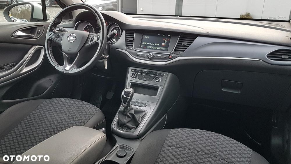 Opel Astra 1.6 CDTI Essentia - 16