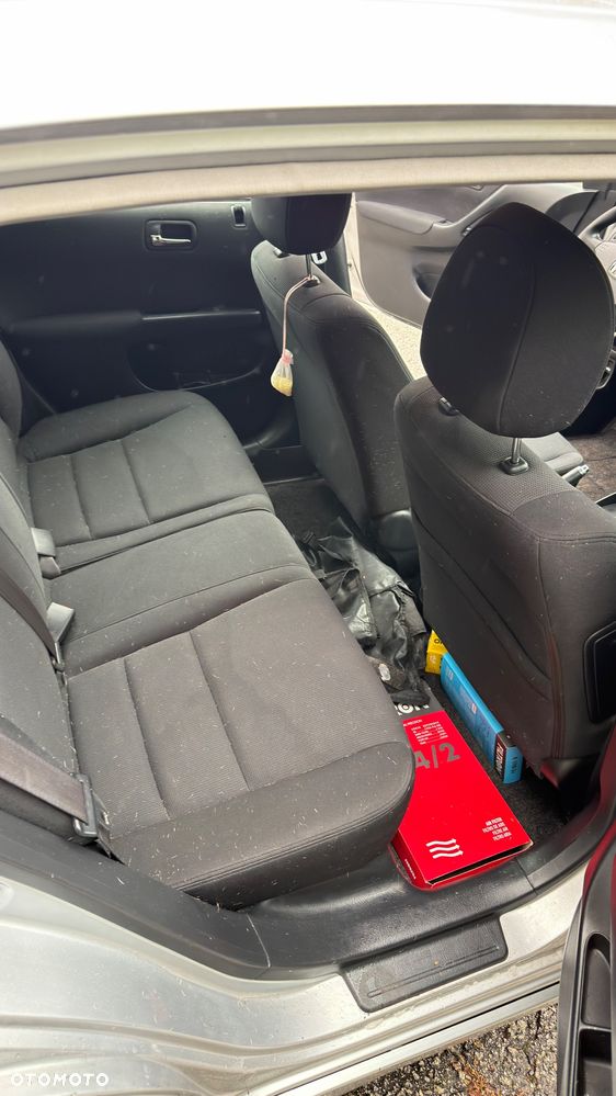 Honda Civic 1.4i LS - 9