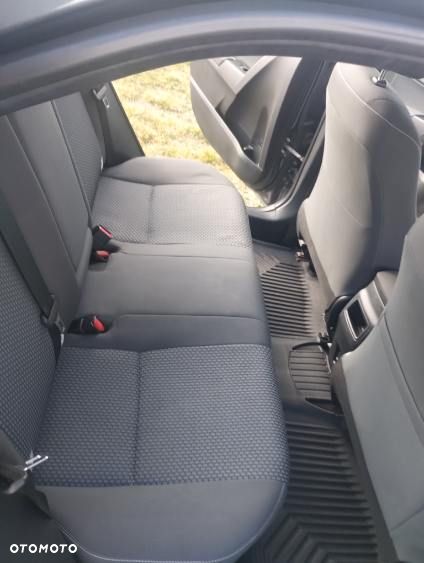Toyota Corolla 1.6 Comfort - 5