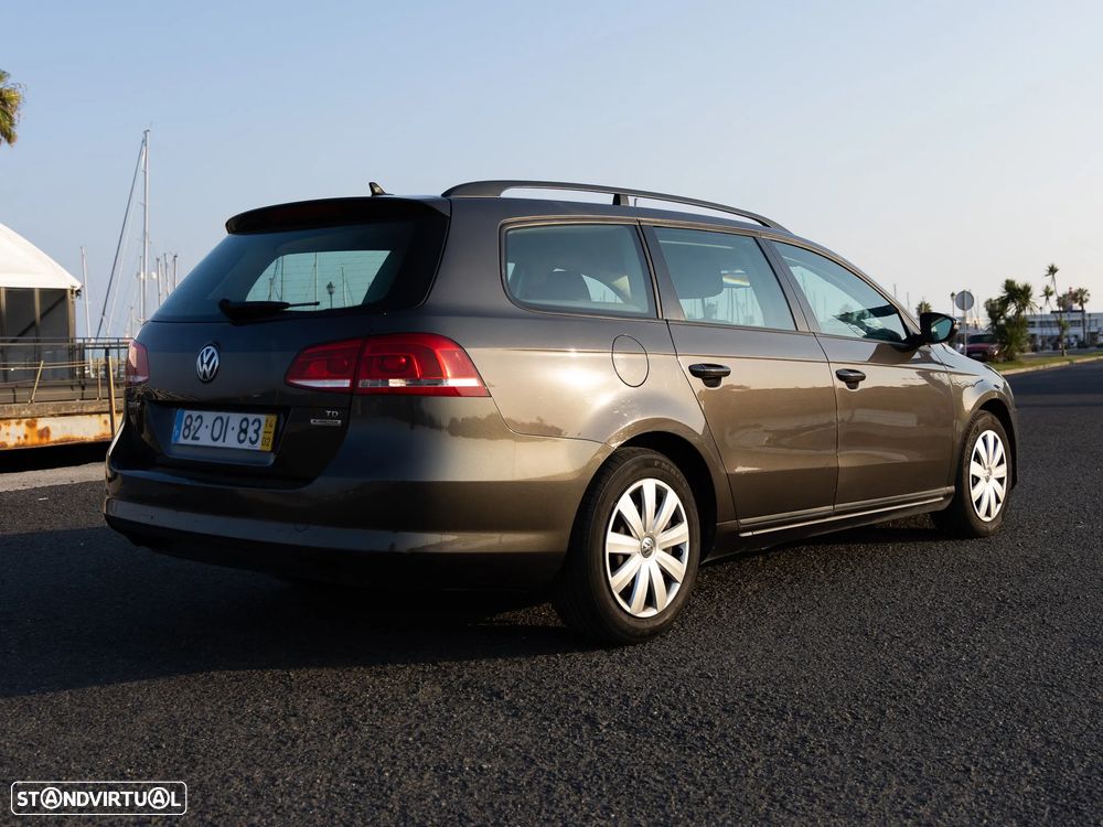 VW Passat Variant 1.6 TDI BlueMotion - 13