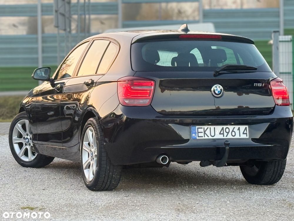 BMW Seria 1 116i - 10