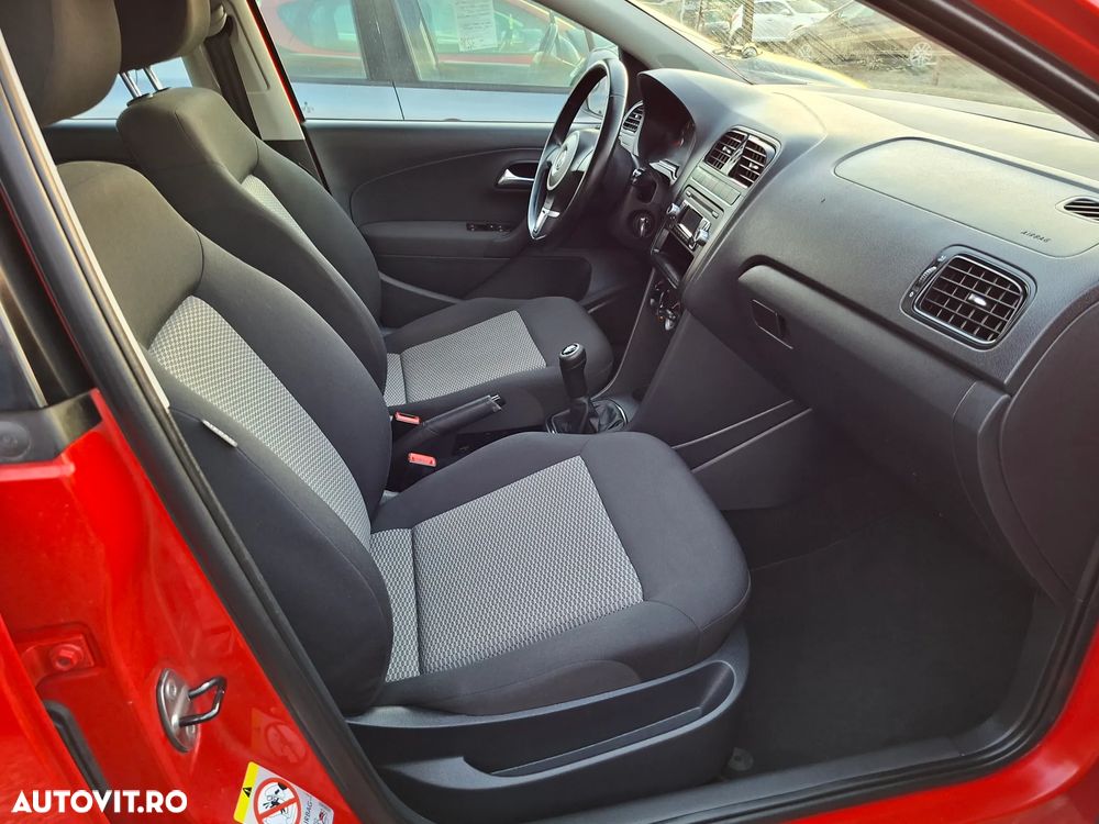 Volkswagen Polo - 12