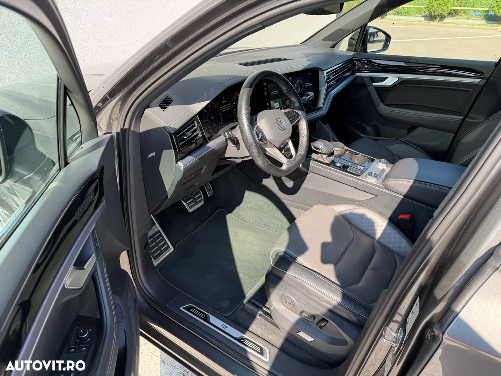 Volkswagen Touareg V6 TDI R-Style - 11