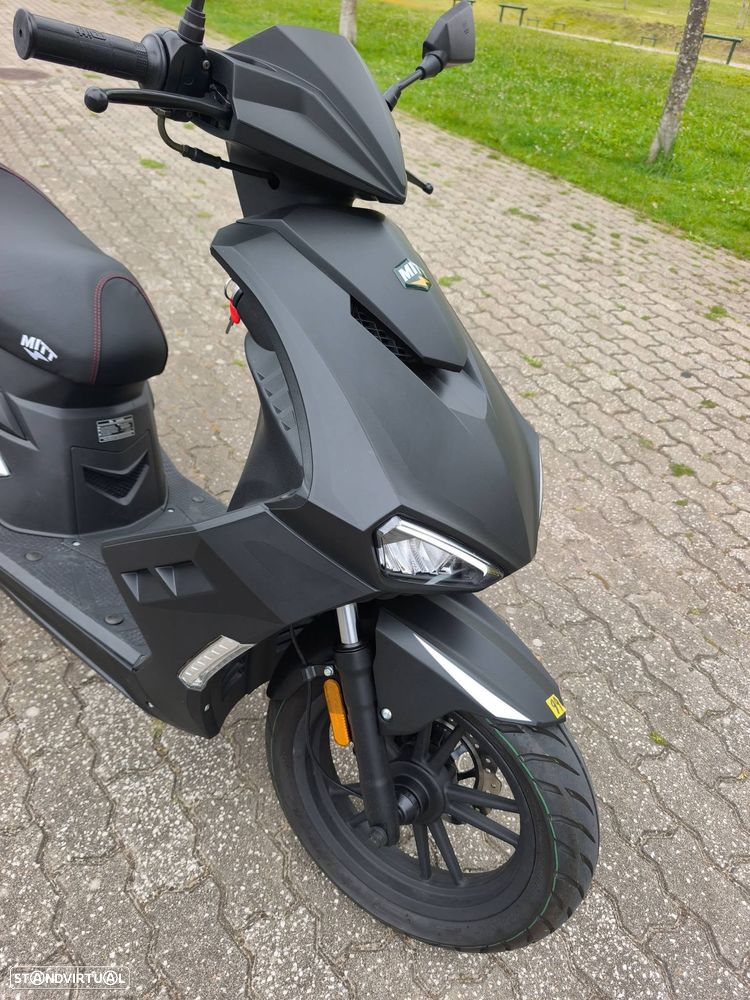 Mitt 125 XRS - 3