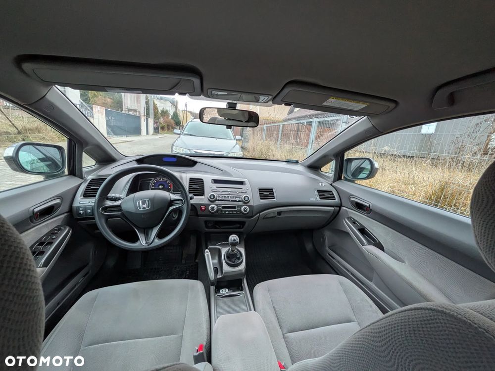 Honda Civic 1.8 Comfort - 8