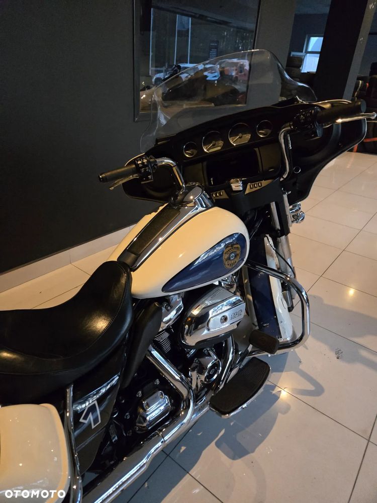 Harley-Davidson Touring Street Glide - 5