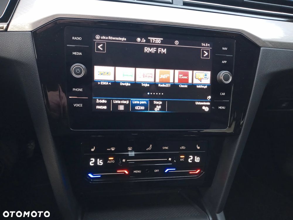 Volkswagen Passat 2.0 TSI Business DSG - 22