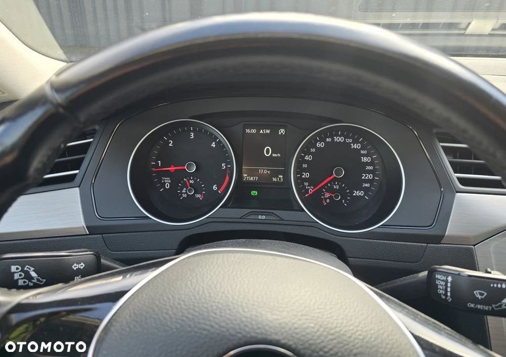 Volkswagen Passat 1.6 TDI BMT Trendline - 13