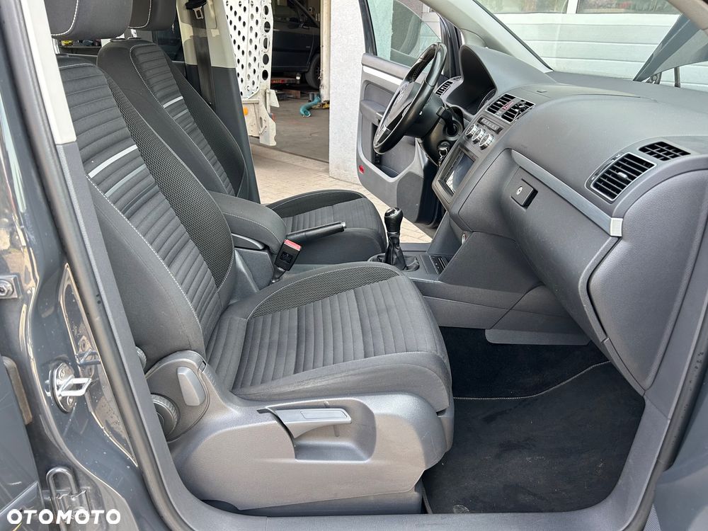 Volkswagen Touran 1.4 TSI Cup - 14