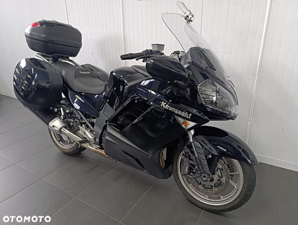 Kawasaki GTR - 18