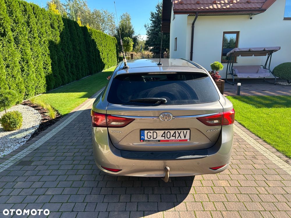Toyota Avensis 1.8 Prestige - 16