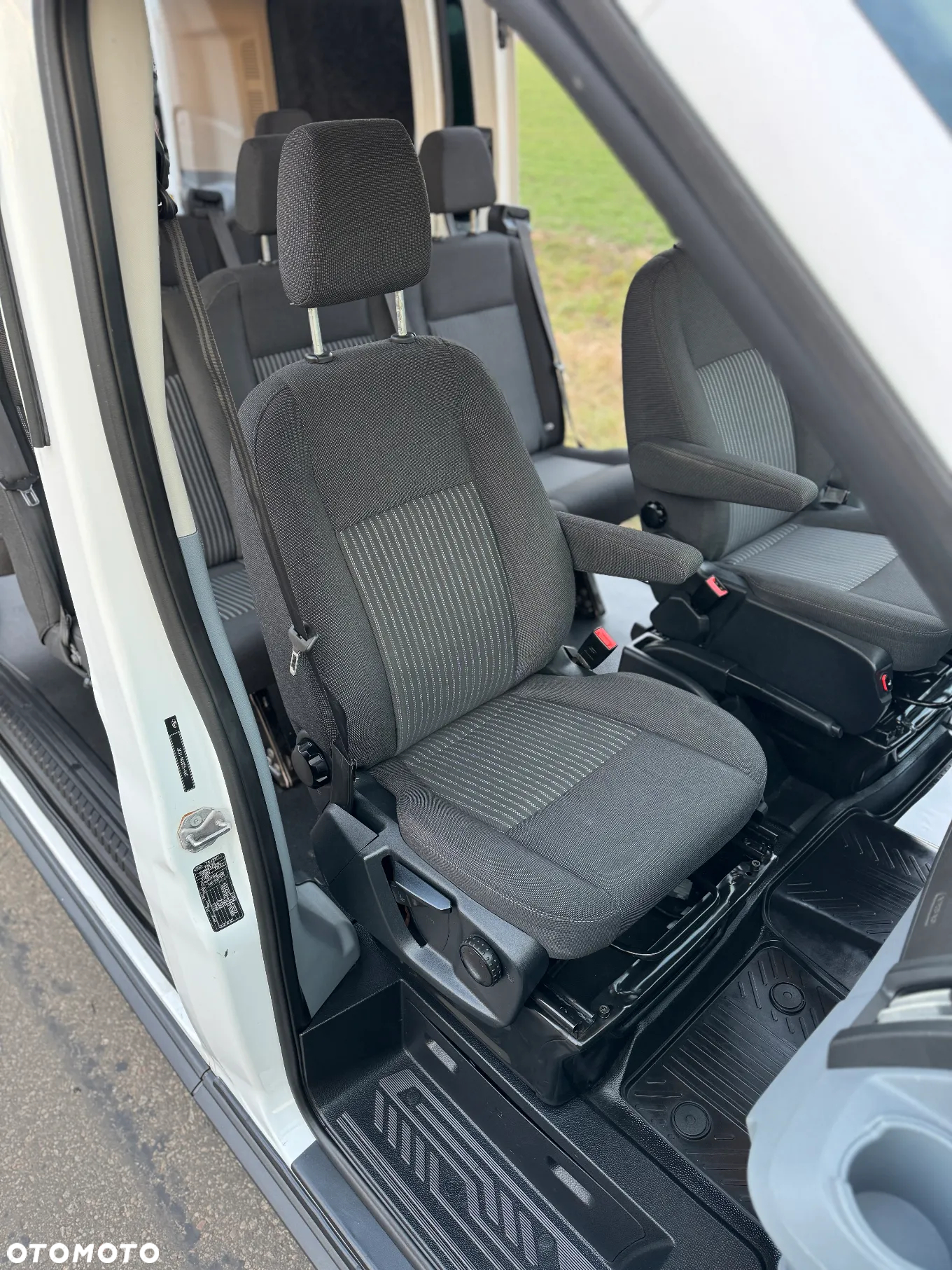 Ford Transit - 25