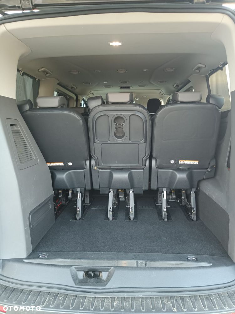 Ford Tourneo Custom - 8