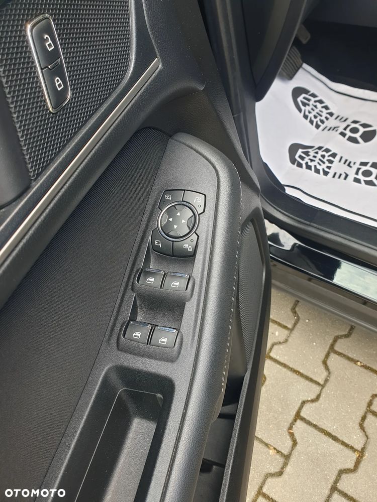 Ford S-Max - 22