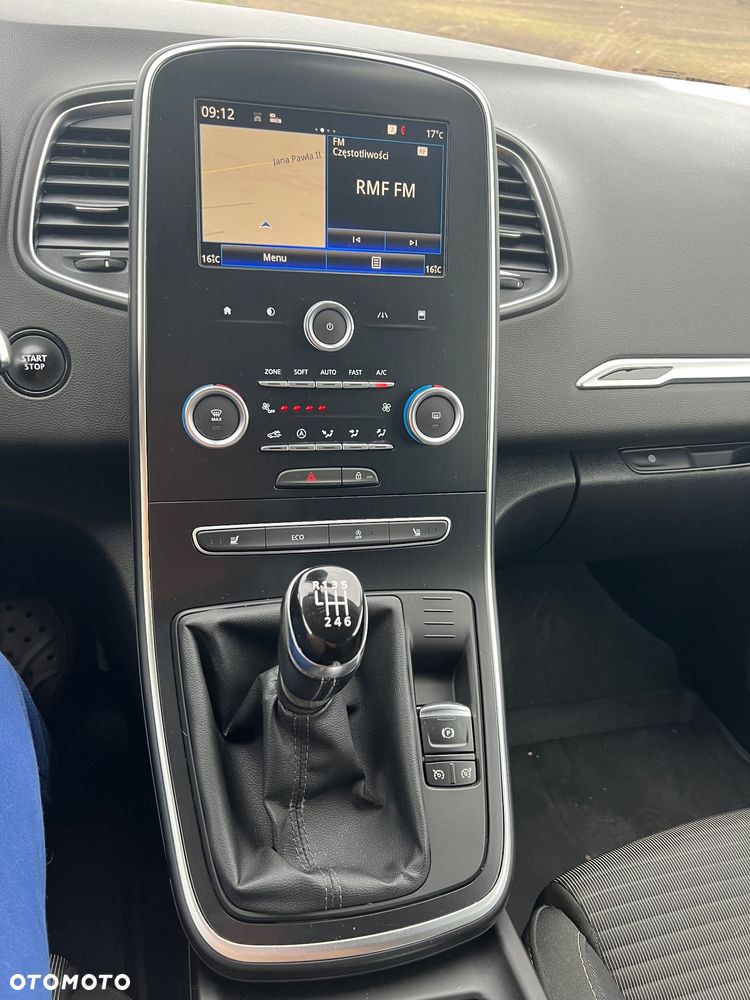 Renault Scenic ENERGY TCe 130 INITIALE PARIS - 24