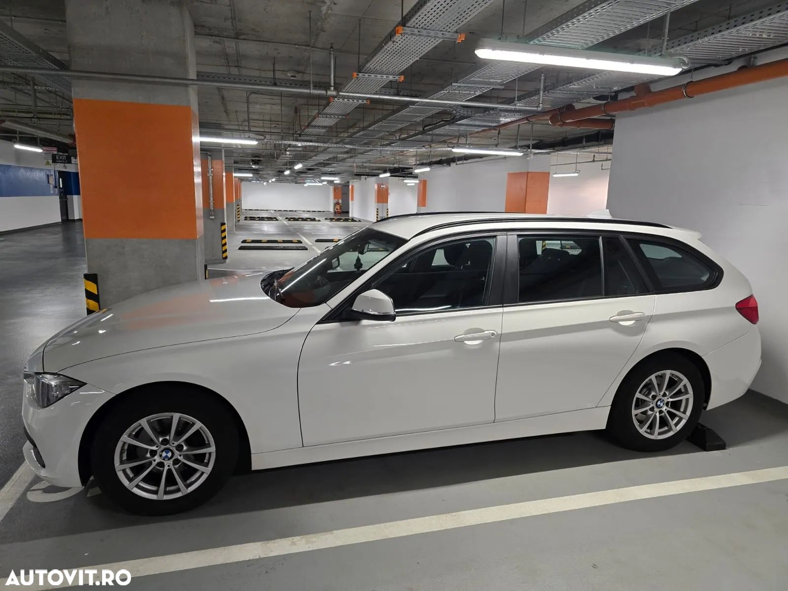 BMW Seria 3 316d Touring - 1