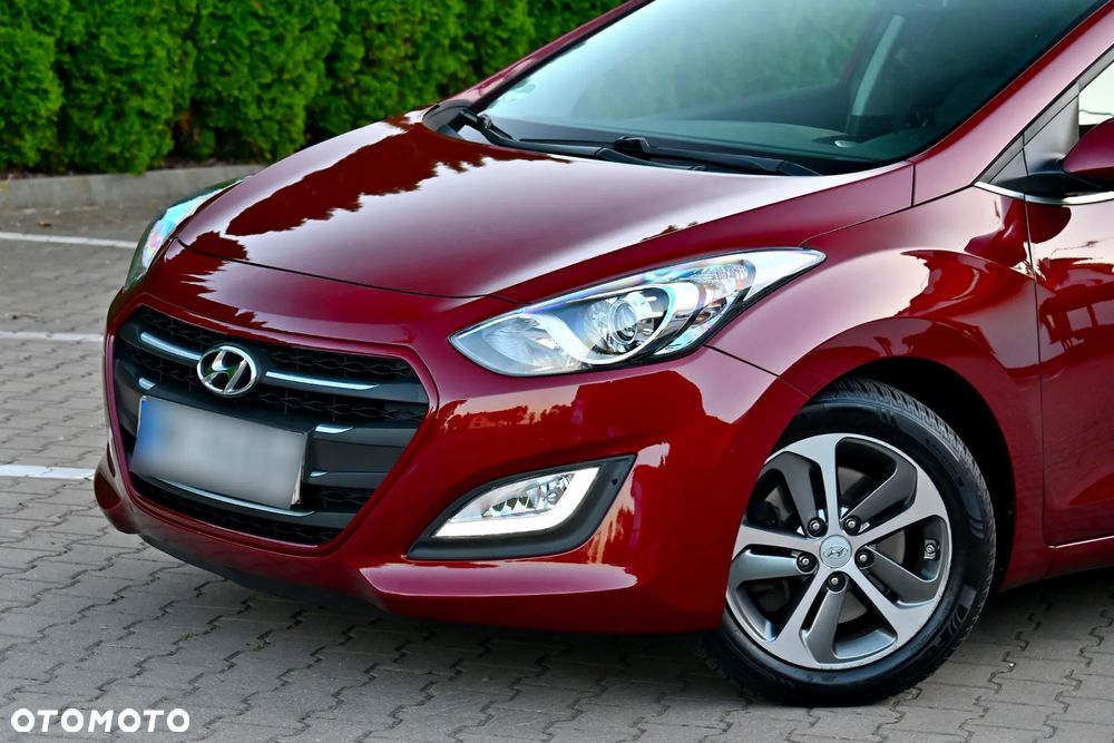 Hyundai i30 blue 1.6 GDI YES Gold - 6