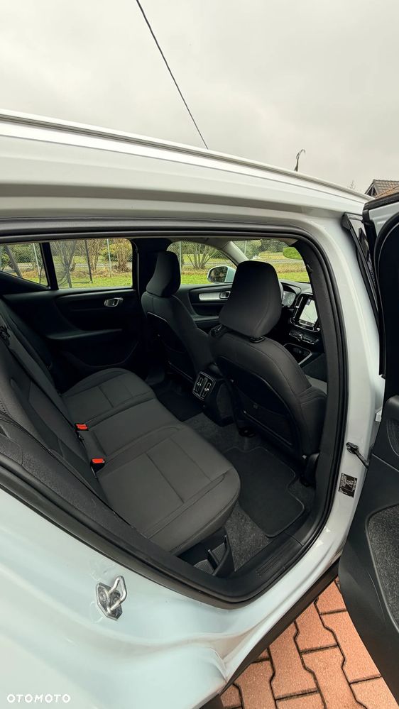 Volvo XC 40 T2 Essential - 28