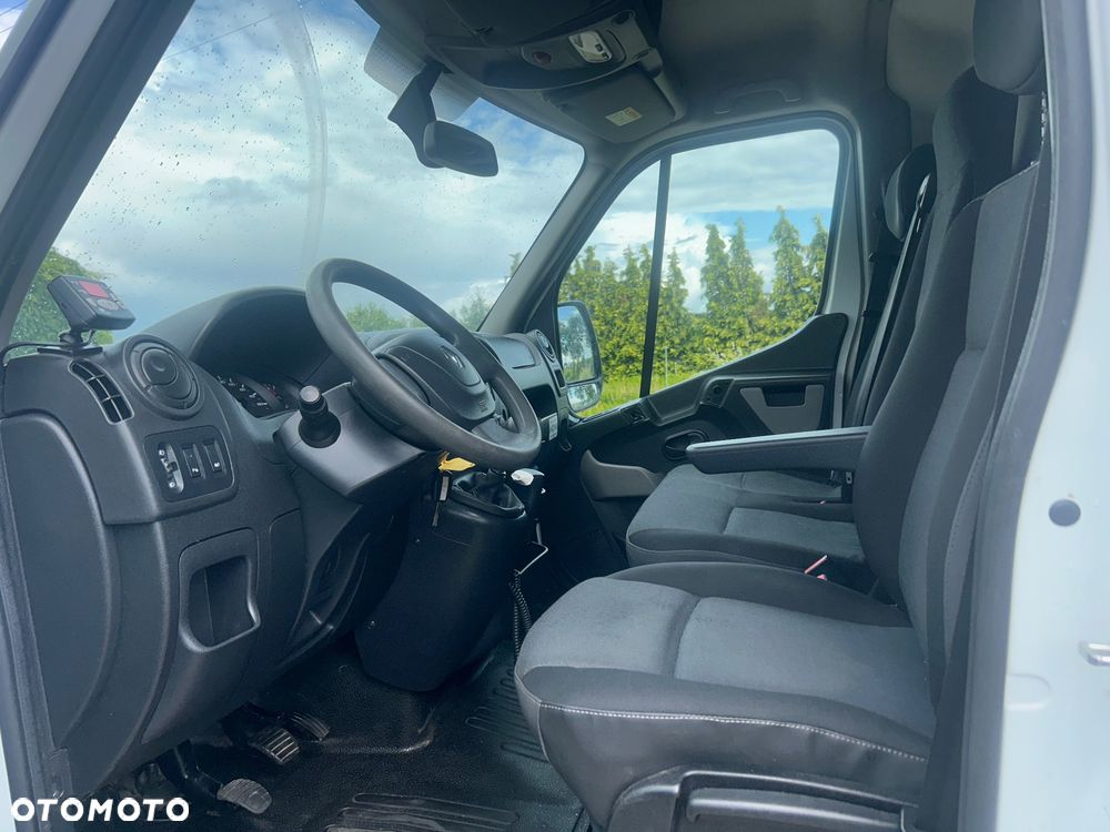 Renault Master - 25