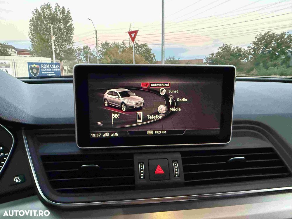 Audi Q5 2.0 40 TDI quattro S tronic Design - 23