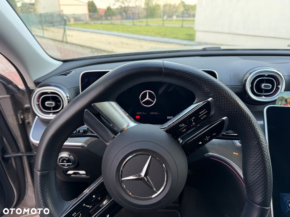 Mercedes-Benz Klasa C 200 9G-TRONIC AMG Line - 13