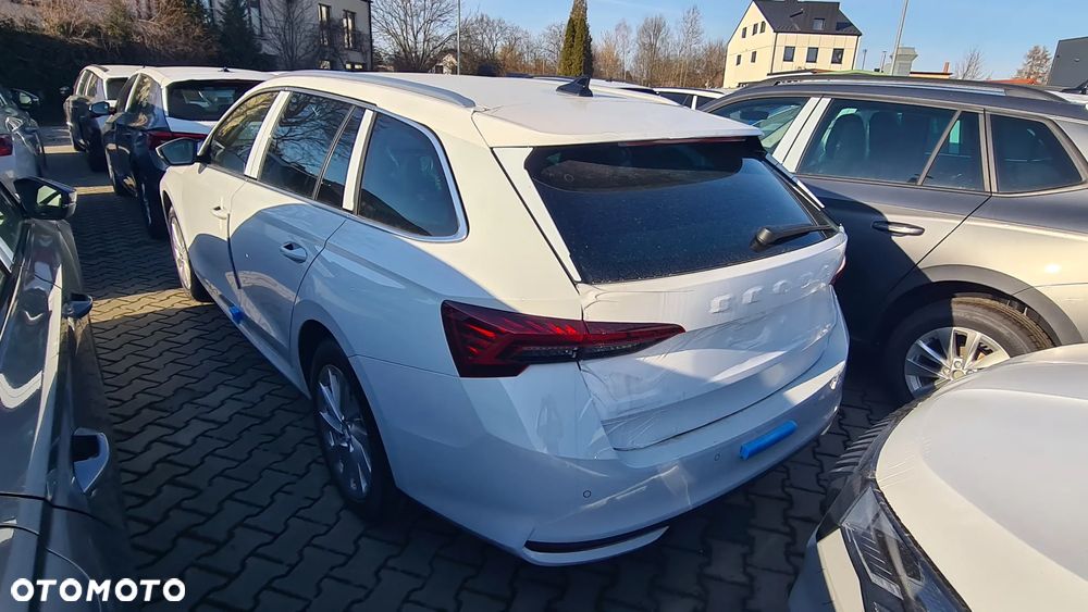 Skoda Octavia 1.5 TSI e-TEC DSG Edition - 4
