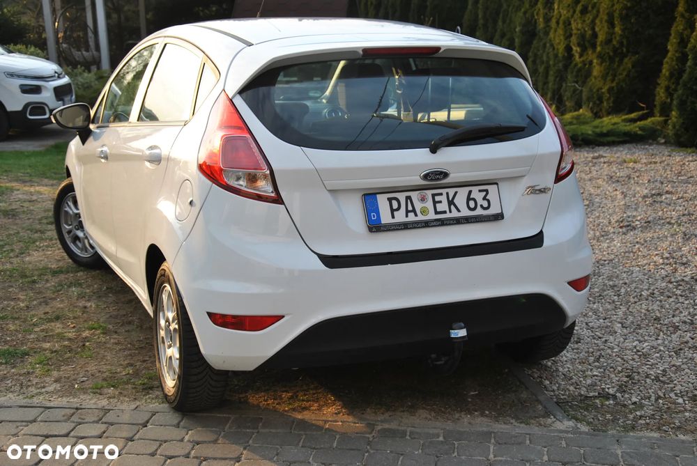 Ford Fiesta 1.25 Champions Edition - 4