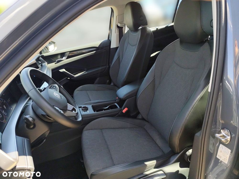 Volkswagen Tayron 1.5 eTSI mHEV Life DSG - 12
