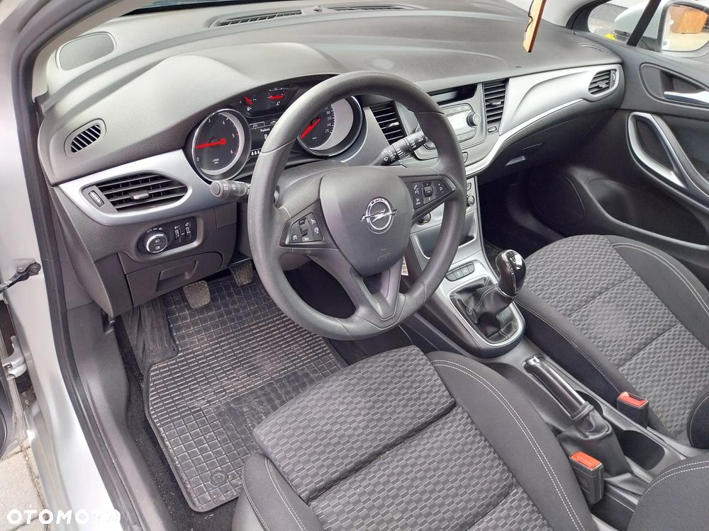 Opel Astra 1.6 CDTI Enjoy - 15