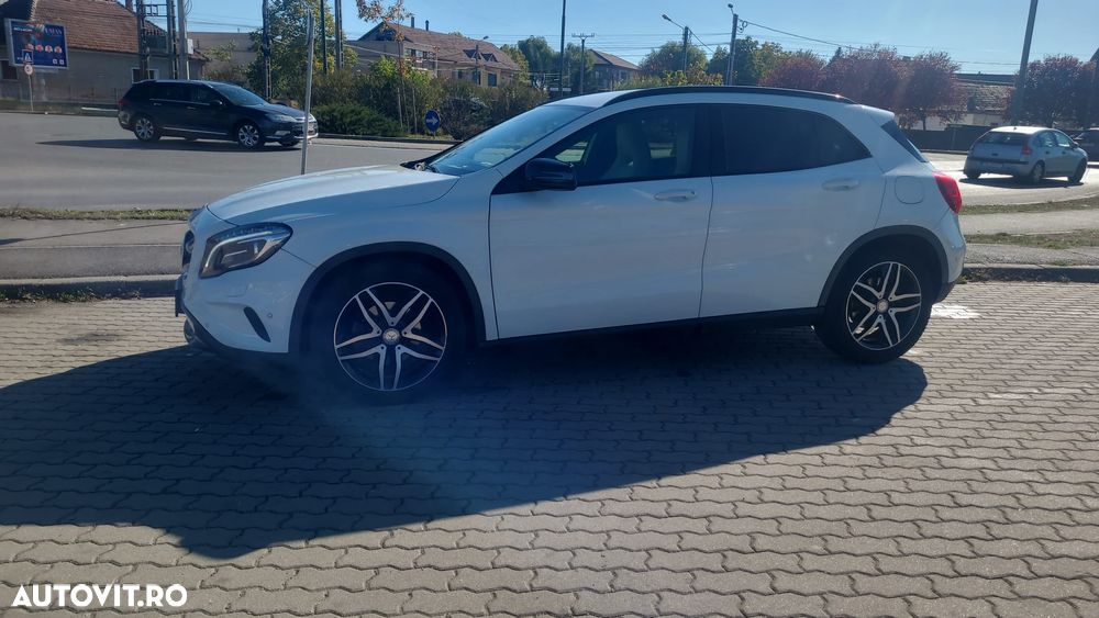 Mercedes-Benz GLA - 3
