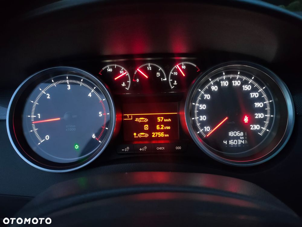 Peugeot 508 2.0 HDi Allure - 11