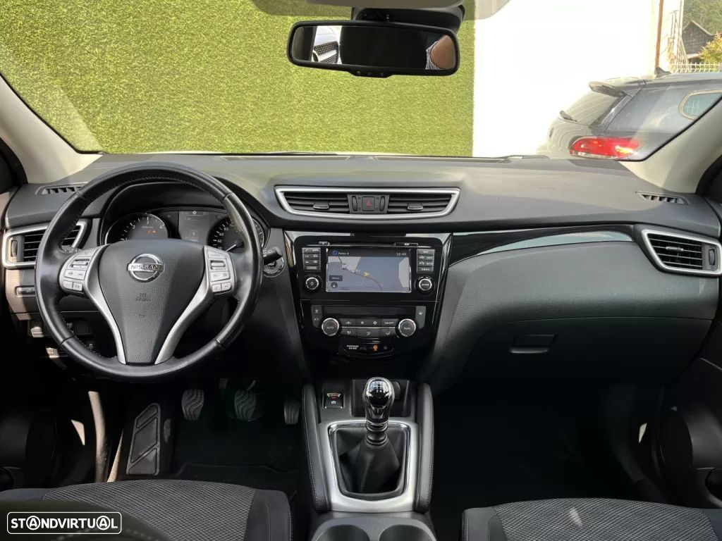 Nissan Qashqai 1.5 dCi N-Connecta - 10