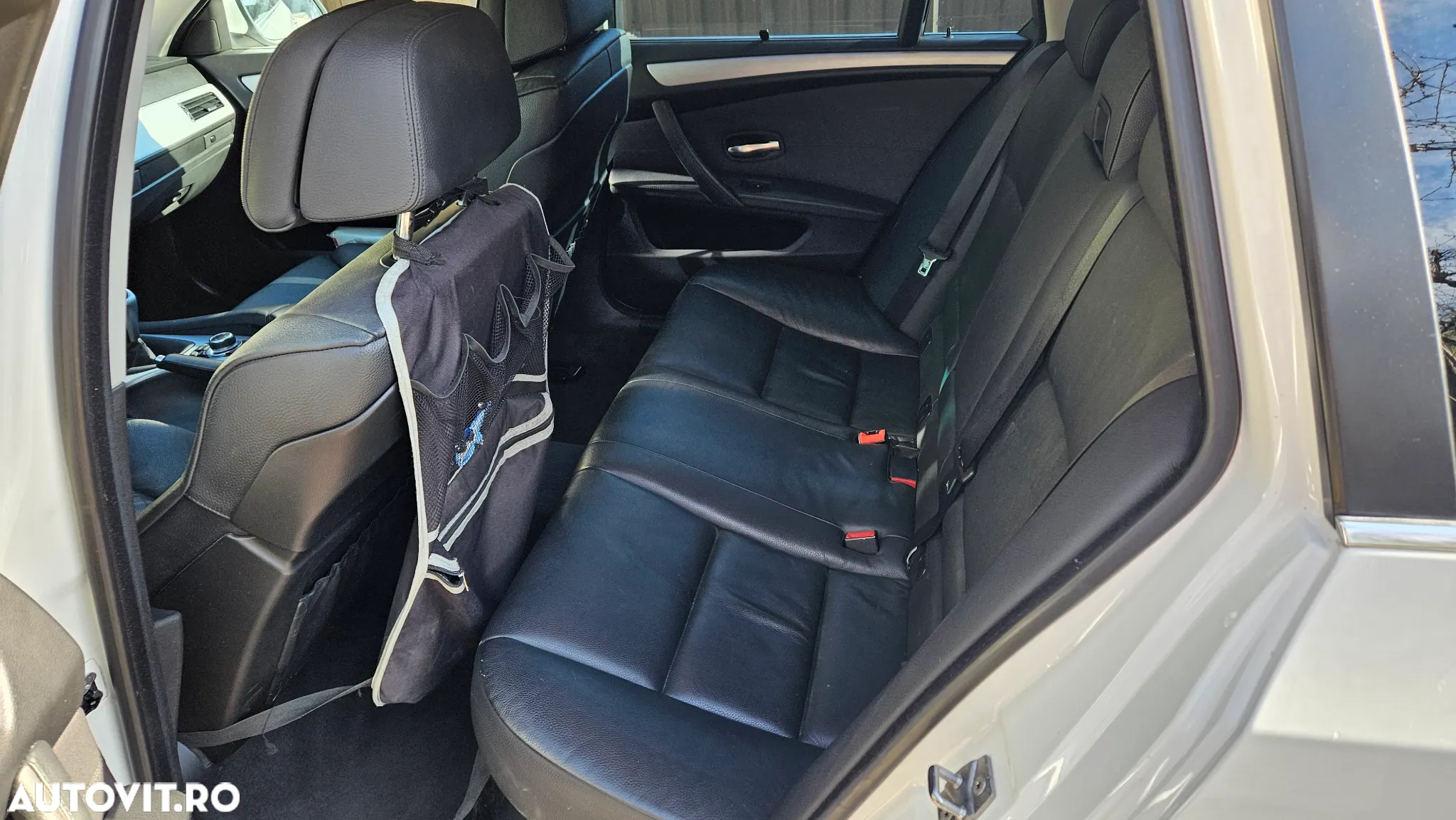 BMW Seria 5 520d Edition Exclusive - 14