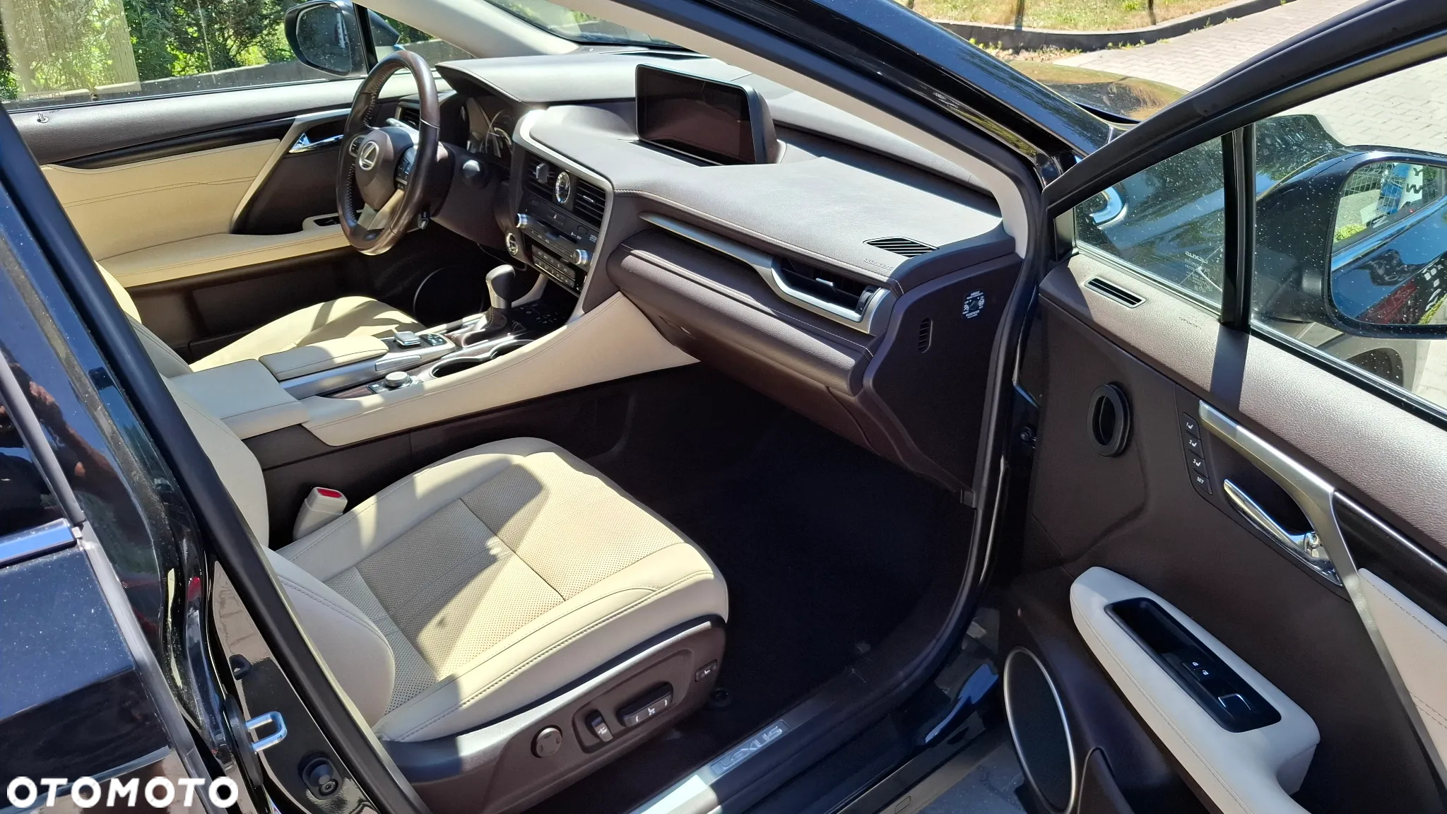 Lexus RX - 27