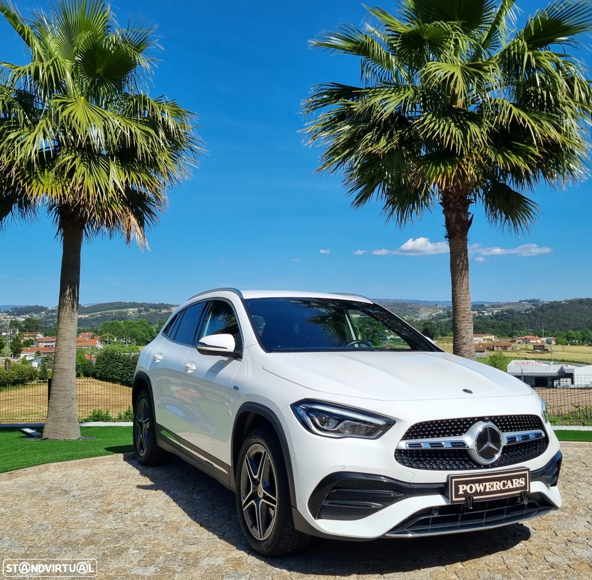 Mercedes-Benz GLA 250 e AMG Line - 17