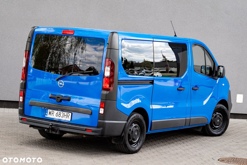 Opel Vivaro - 11