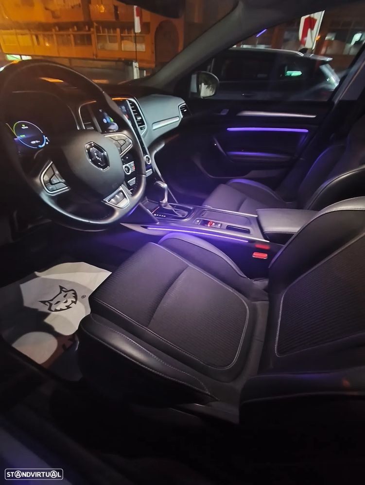 Renault Mégane Sport Tourer E-TECH Plug-in 160 INTENS - 14