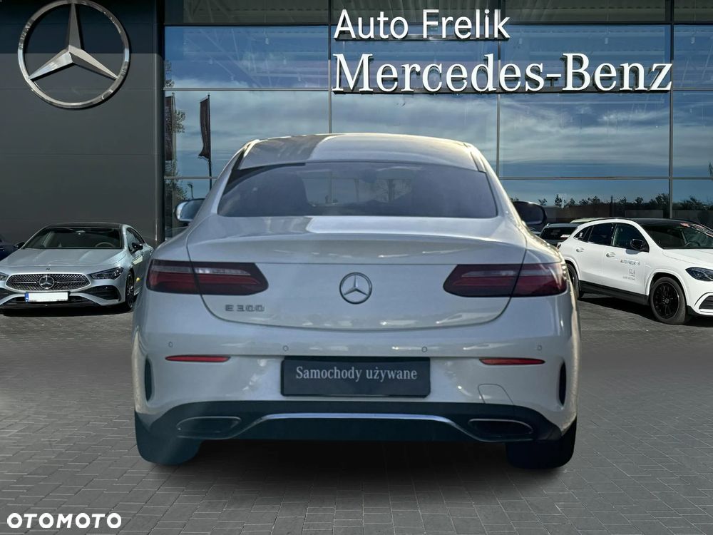 Mercedes-Benz Klasa E - 4