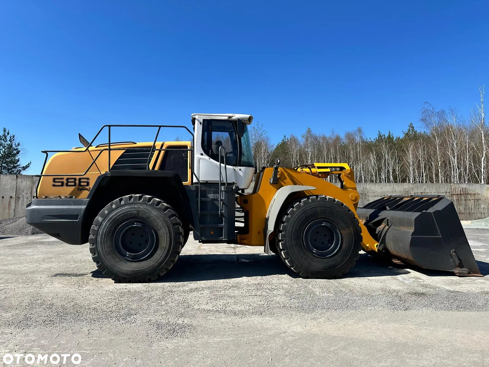 Liebherr 586 - 6
