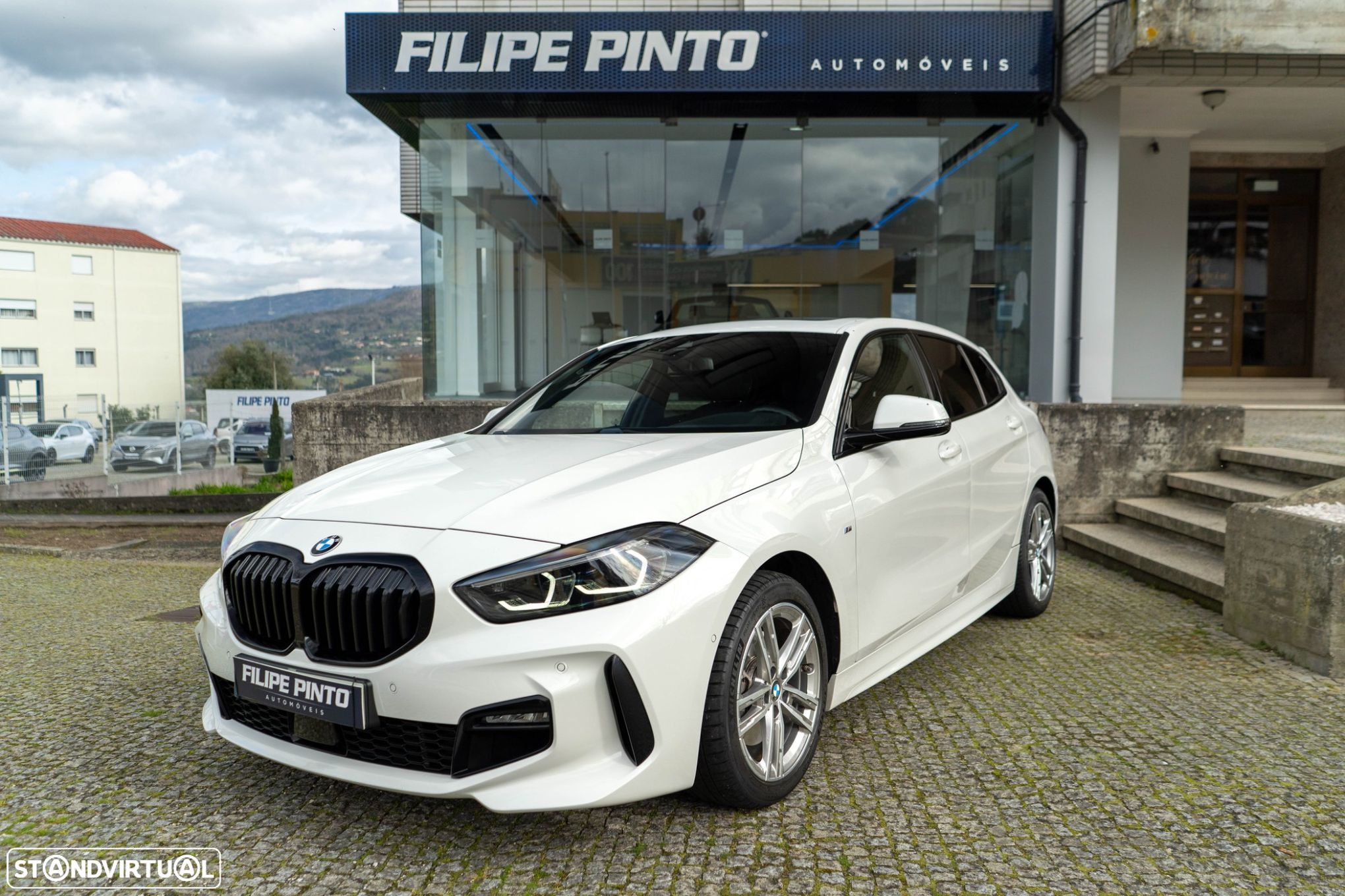 BMW 116 d Pack Desportivo M Auto - 1