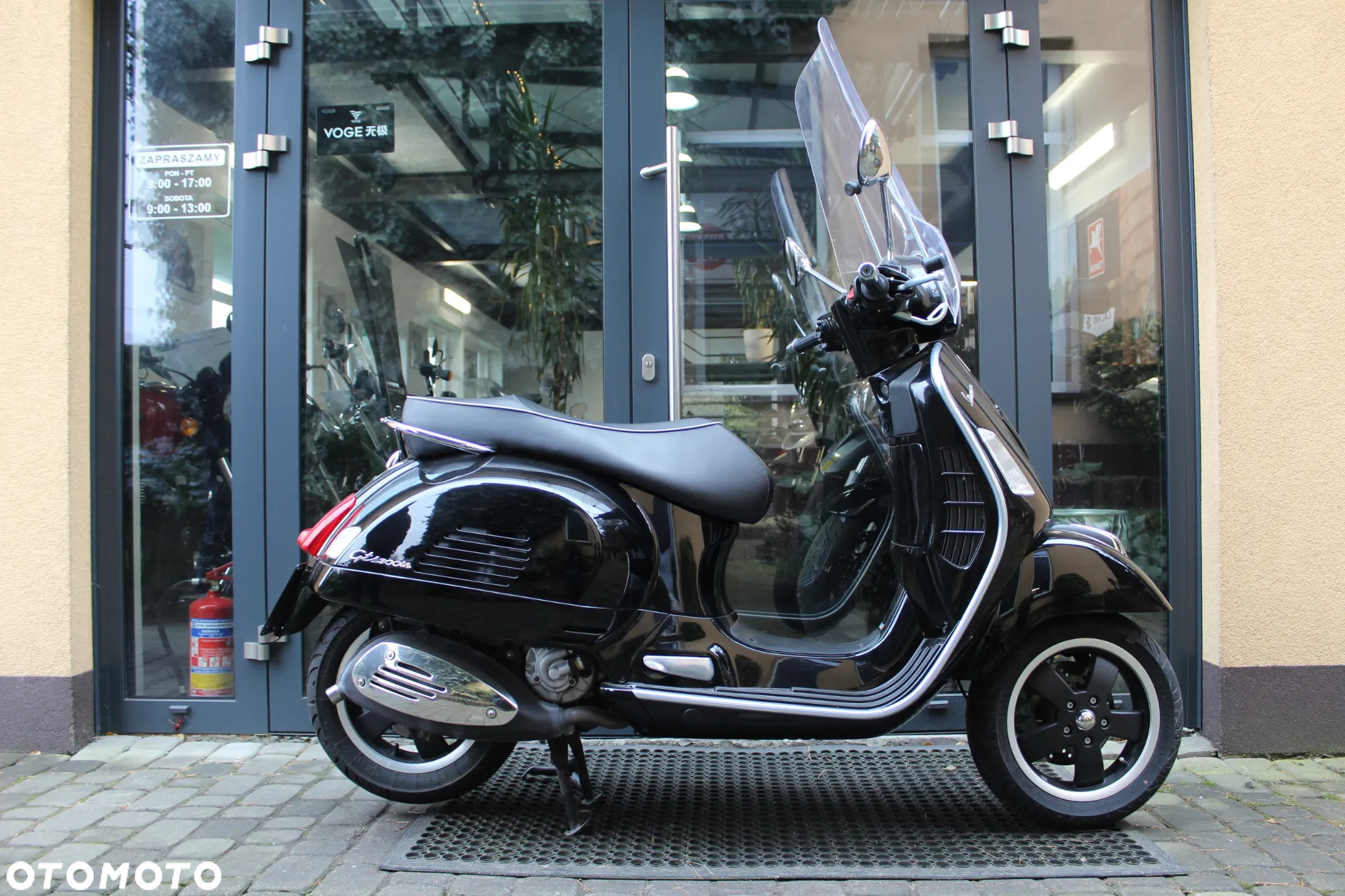 Vespa GTS - 2