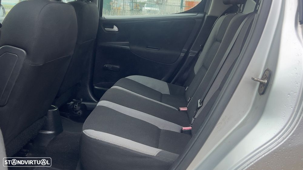 Peugeot 207 1.4 HDi Trendy - 19