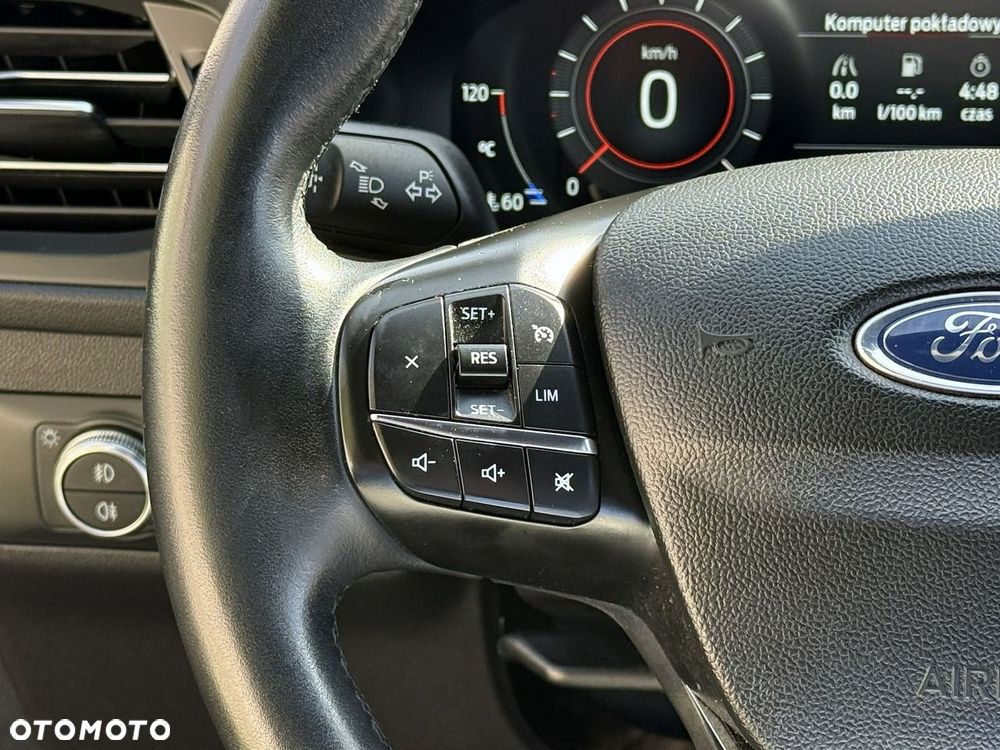 Ford Kuga 2.0 EcoBlue 4x4 TITANIUM - 10